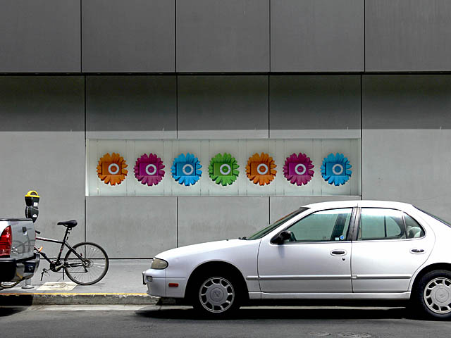 baldiri : ipod flower san francisco : BALDIRI07050901.jpg
